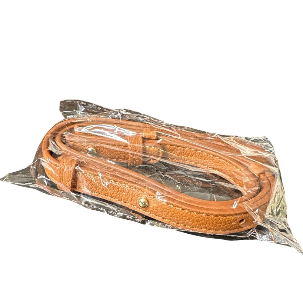 NEW Small Vinyl Bag with handle and crossbody strap. Carmel Color - Picture 6 of 10